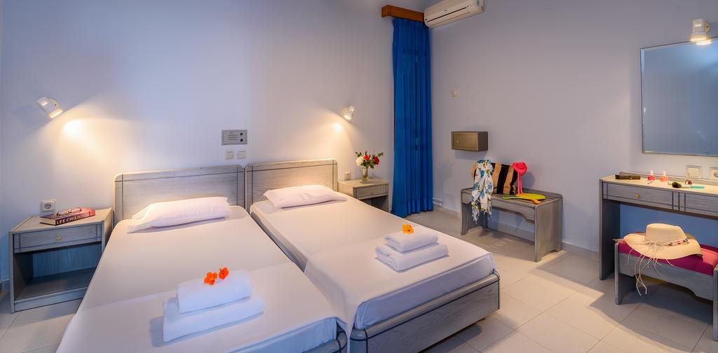 Louladakis Apartments Kolymbari Buitenkant foto