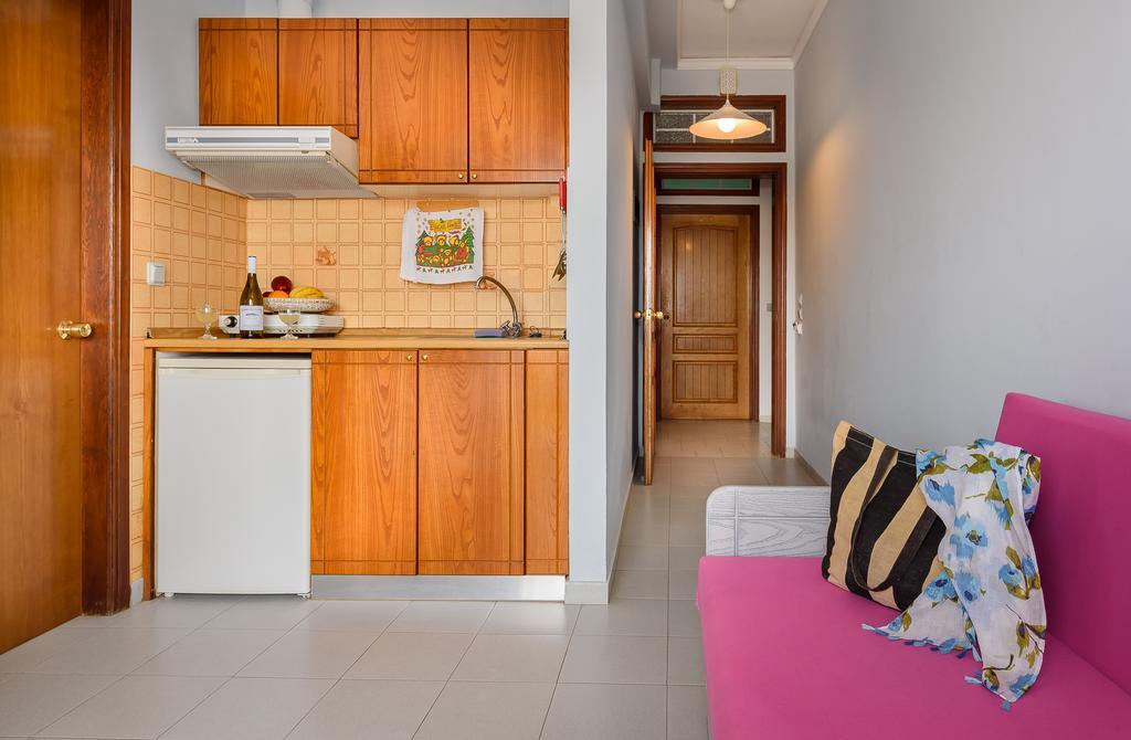 Louladakis Apartments Kolymbari Buitenkant foto