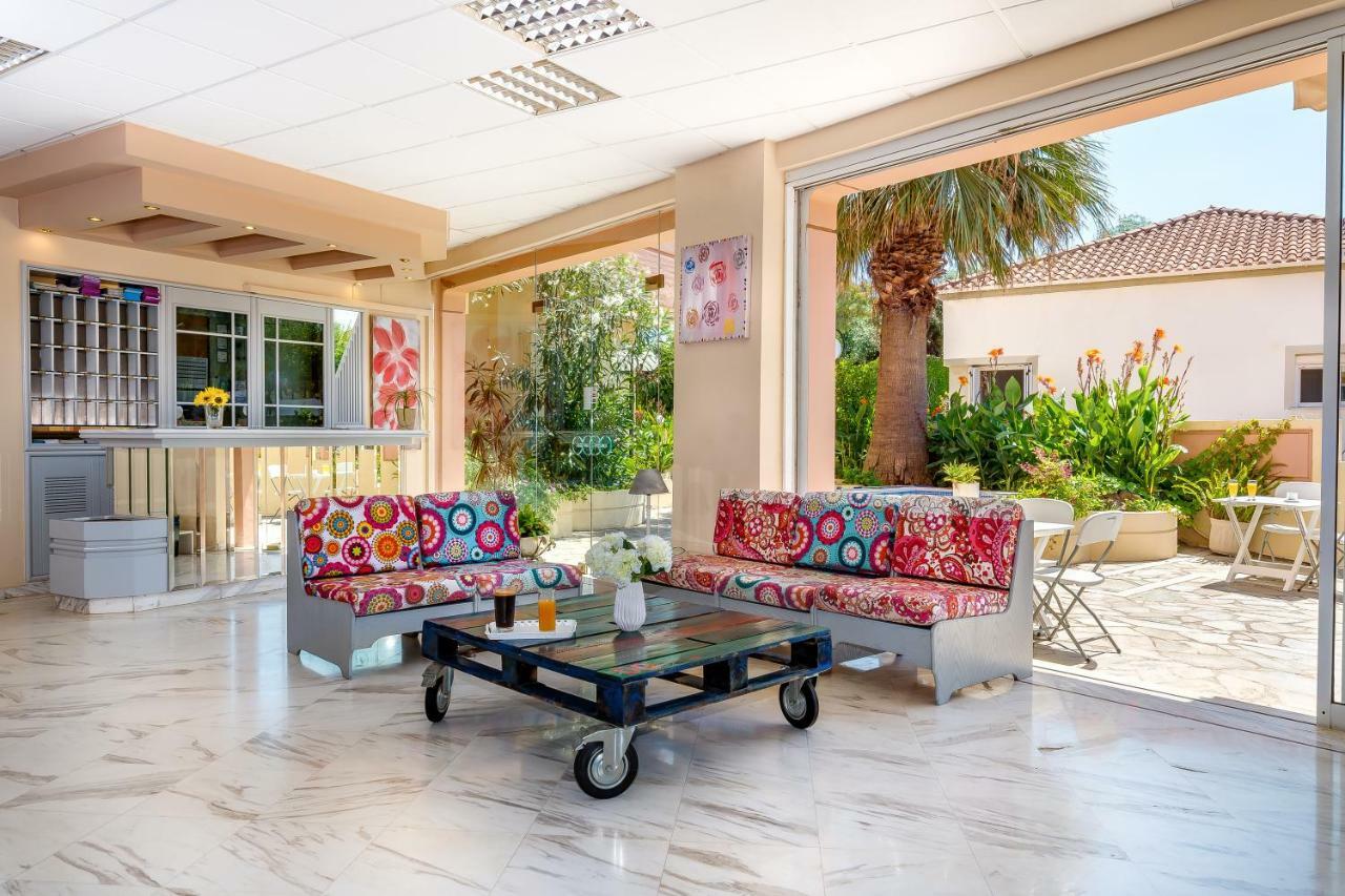 Louladakis Apartments Kolymbari Buitenkant foto